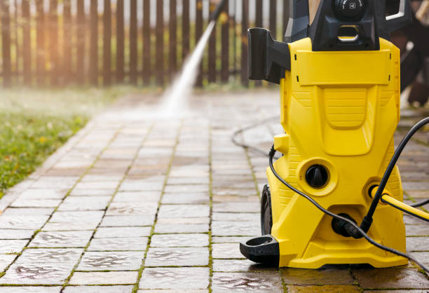Best Pool Deck Cleaning  in Broadway, NC